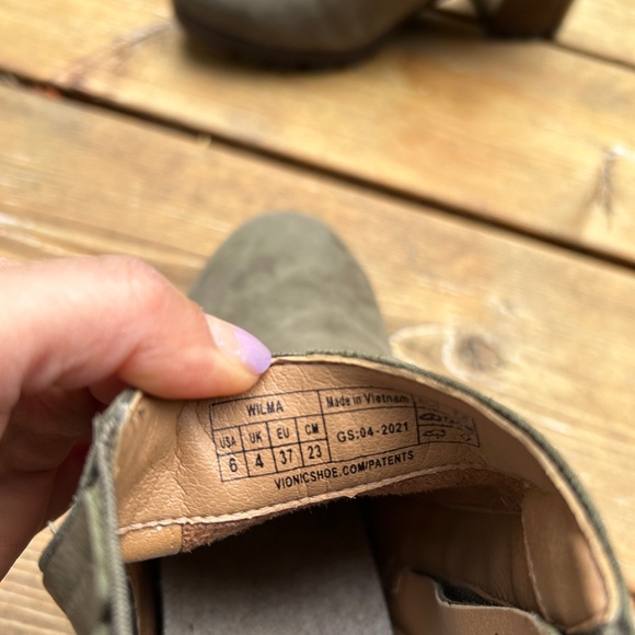 Vionic Wilma Olive Nubuck Waterproof Boots Size 6 - Picture 10 of 16